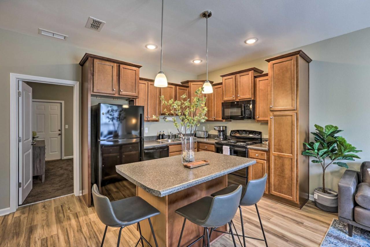 Ideally Located And Elegant Condo With Balcony! Tallahassee Esterno foto
